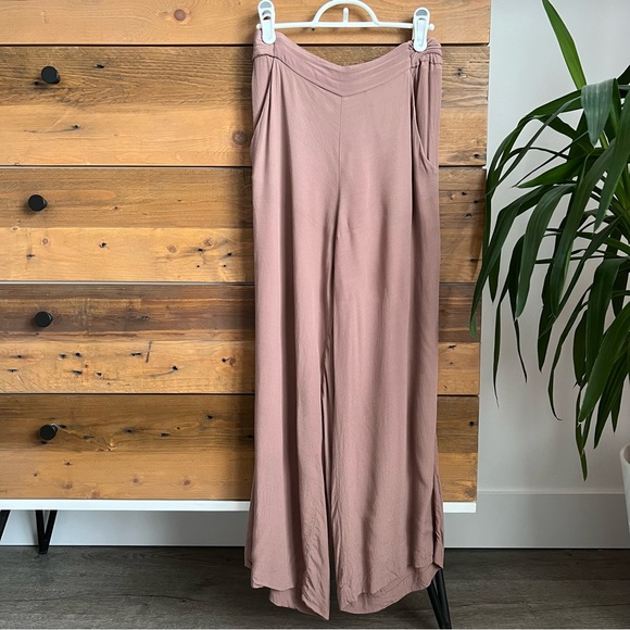 Aritzia Wilfred Wide Leg Ankle Crop Pant - Picture 1 of 4